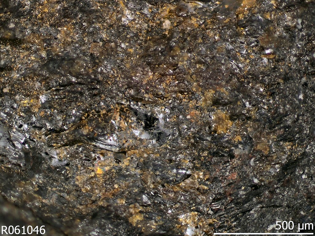 Large Cesplumtantite Image